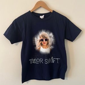 Taylor Swift 1989 Tour T-shirt